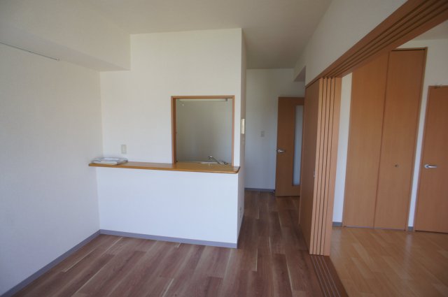 居室・リビング　ゆったり過ごせる居間です