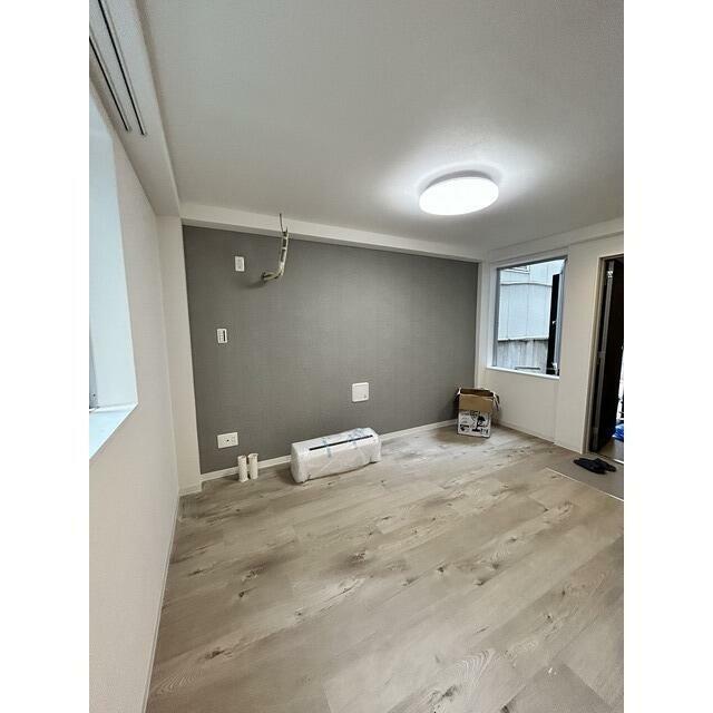 居室・リビング　Wi-Fi使用無料！照明器具あり/エアコン/アクセントクロス