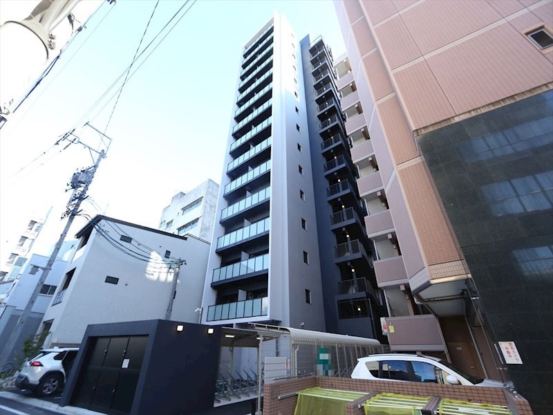 建物外観　外観　オートロック　防犯カメラ付　宅配ＢＯＸ有り
