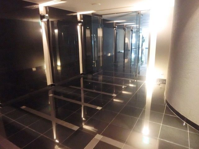 エントランス　エントランス