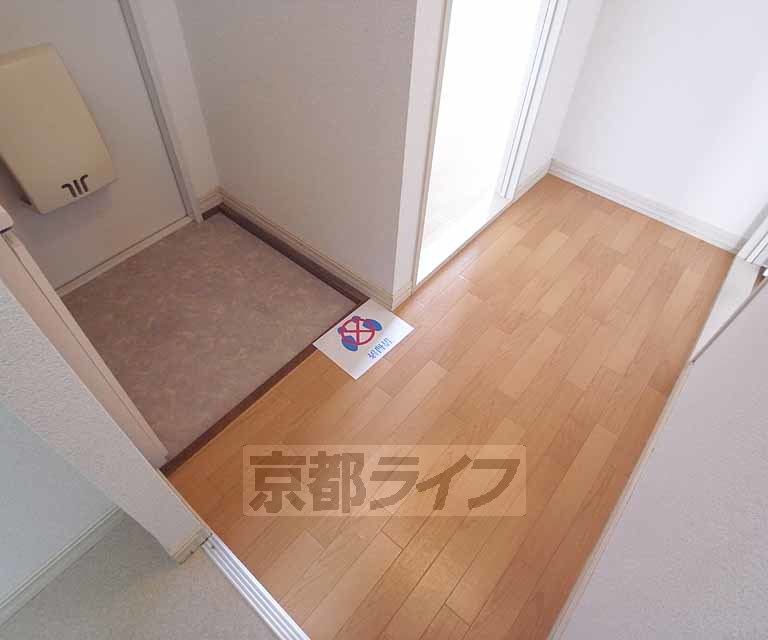 その他部屋・スペース　玄関からの廊下