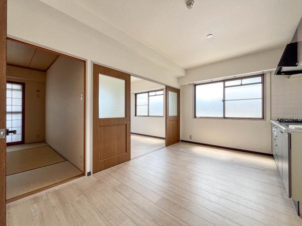 居室・リビング　※同物件内の別のお部屋の写真になります