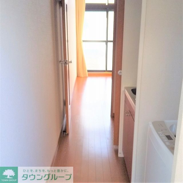 玄関　入口から