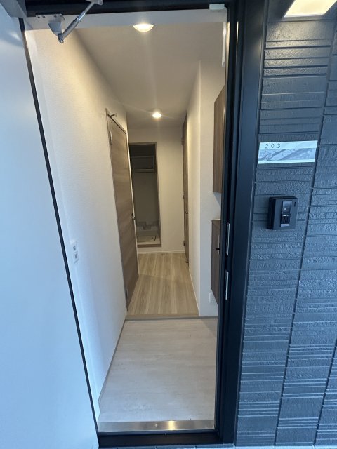 D’s駅南大路の玄関写真