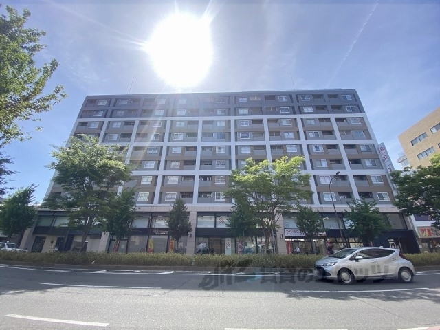リエス西院の外観写真