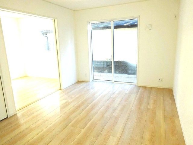 クレイドルガーデン浜松市中央区本郷町第1の居間写真