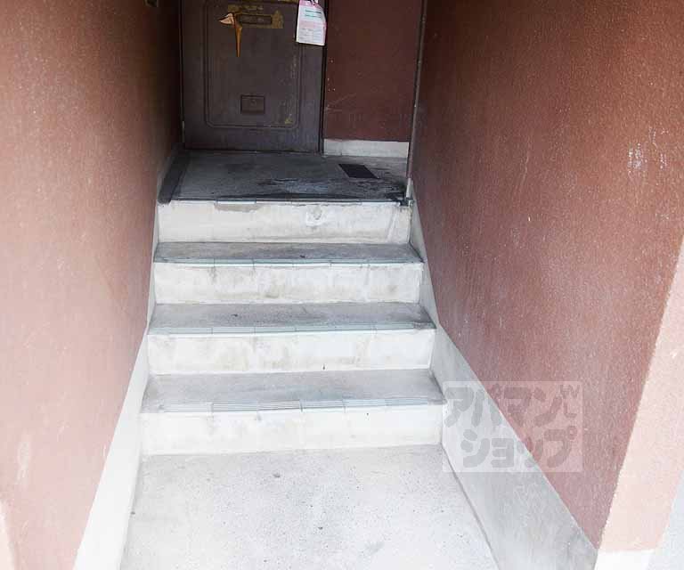 ワーカーハイツ鳥羽の外観写真