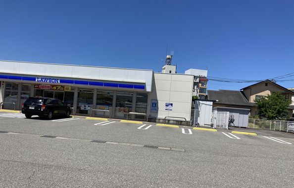 コンビニ　ローソン富山新庄町南店（コンビニ）まで530m