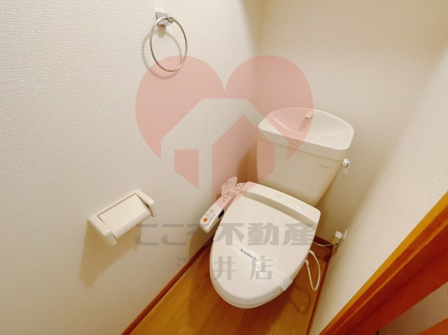 【堺市北区東浅香山町のアパートのトイレ】