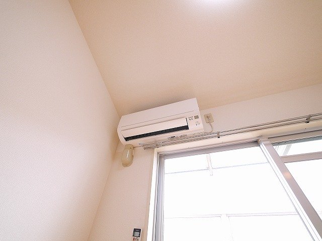 その他設備　エアコン一台付き
