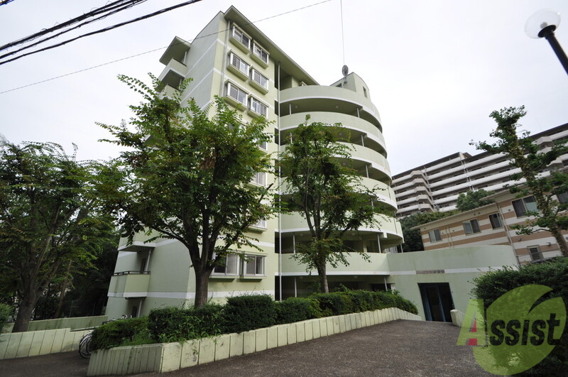 神戸市須磨区妙法寺のマンションの建物外観