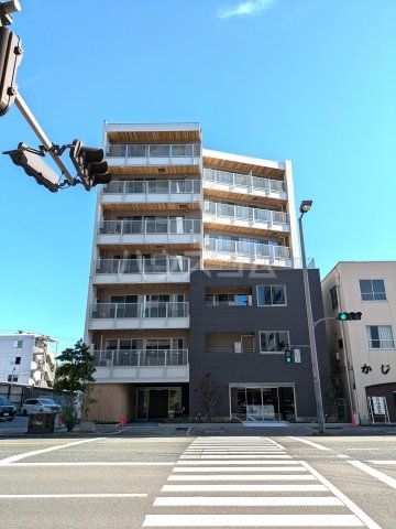 【リブウッド大阪城の建物外観】