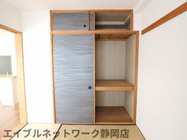 【静岡市葵区常磐町のマンションの収納】