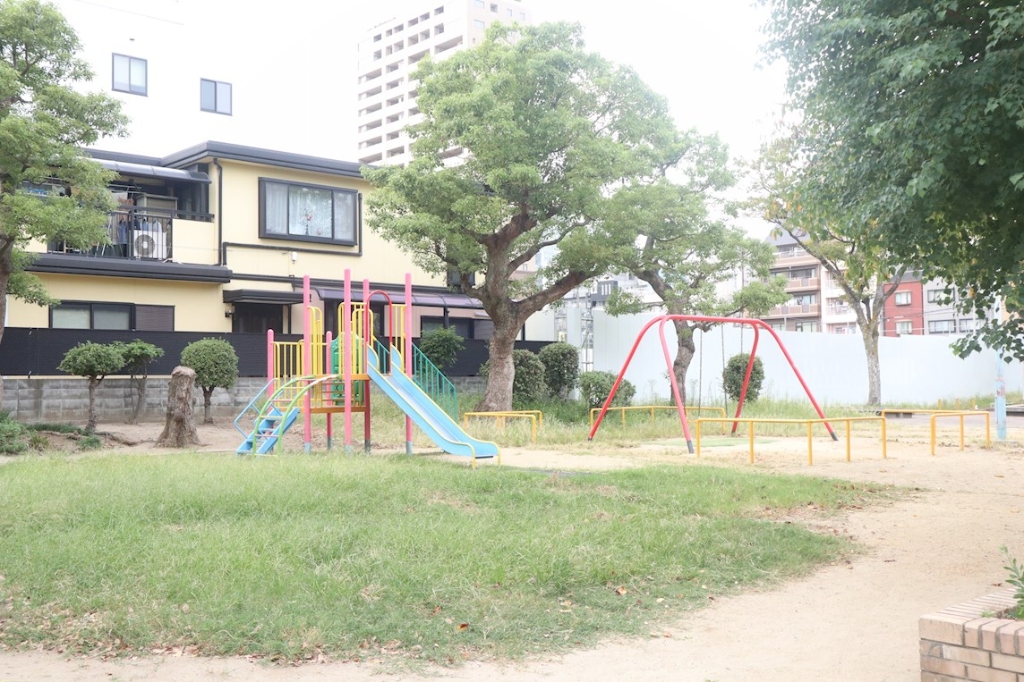 【セイワパレス寺山公園の公園】