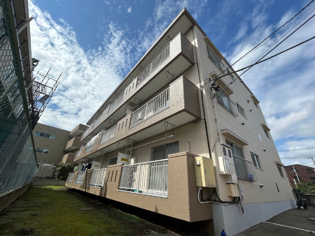 高橋マンションの建物外観