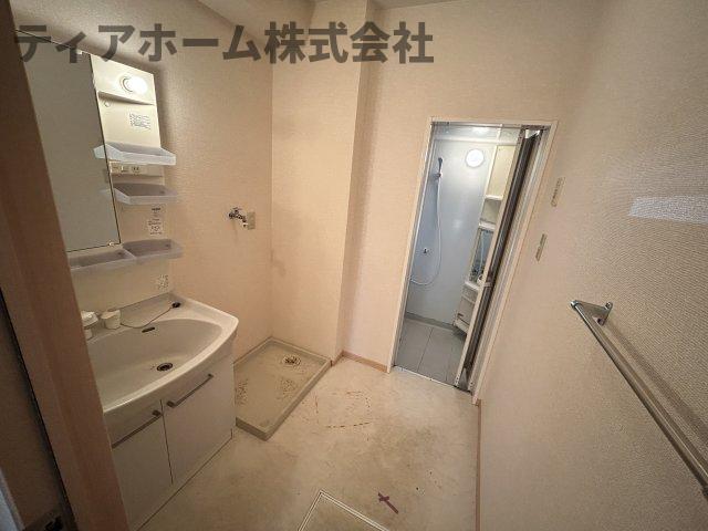 洗面設備　コンパクトで使いやすい洗面所