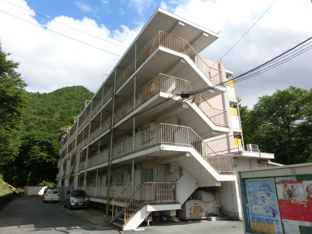 ビレッジハウス野村の建物外観