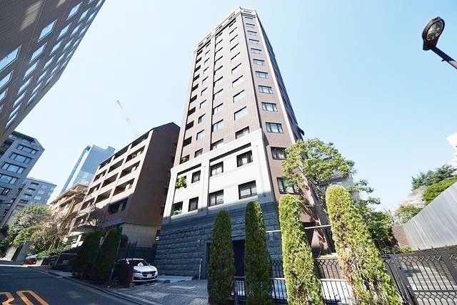 【千代田区一番町のマンションの建物外観】