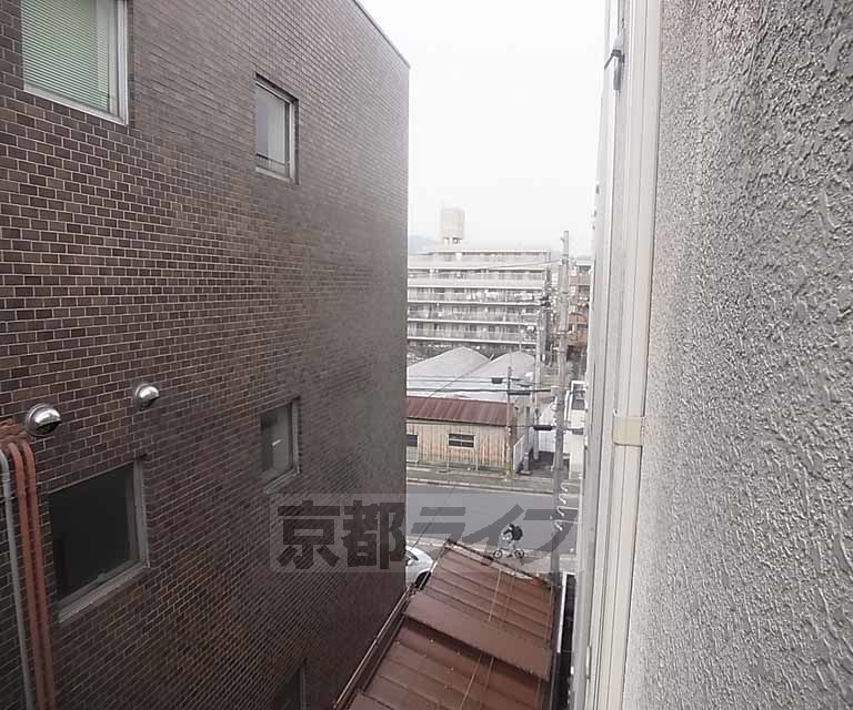 【京都市中京区西ノ京北壺井町のマンションの眺望】