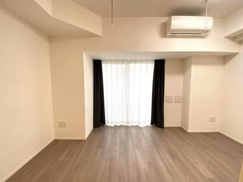 居室・リビング　※別部屋の参考写真です。