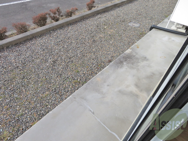 バルコニー　バルコニーが付いているので晴れた日は洗濯物が干せますね