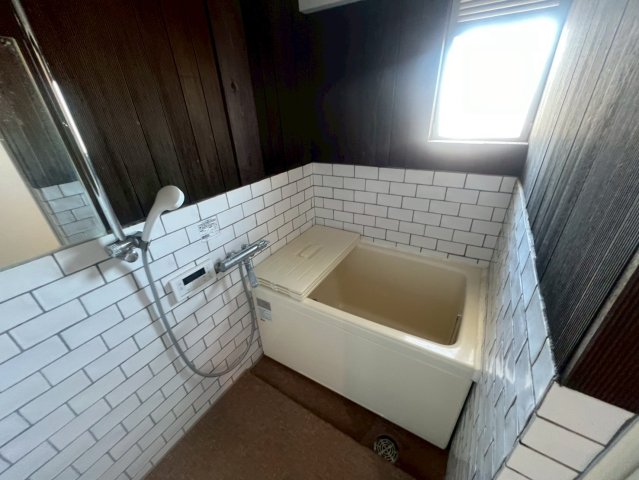 バス・シャワールーム　日々の暮らしに欠かせないお風呂です