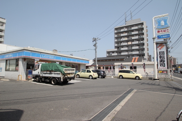 コンビニ　ローソン　広島南観音店（コンビニ）まで40m