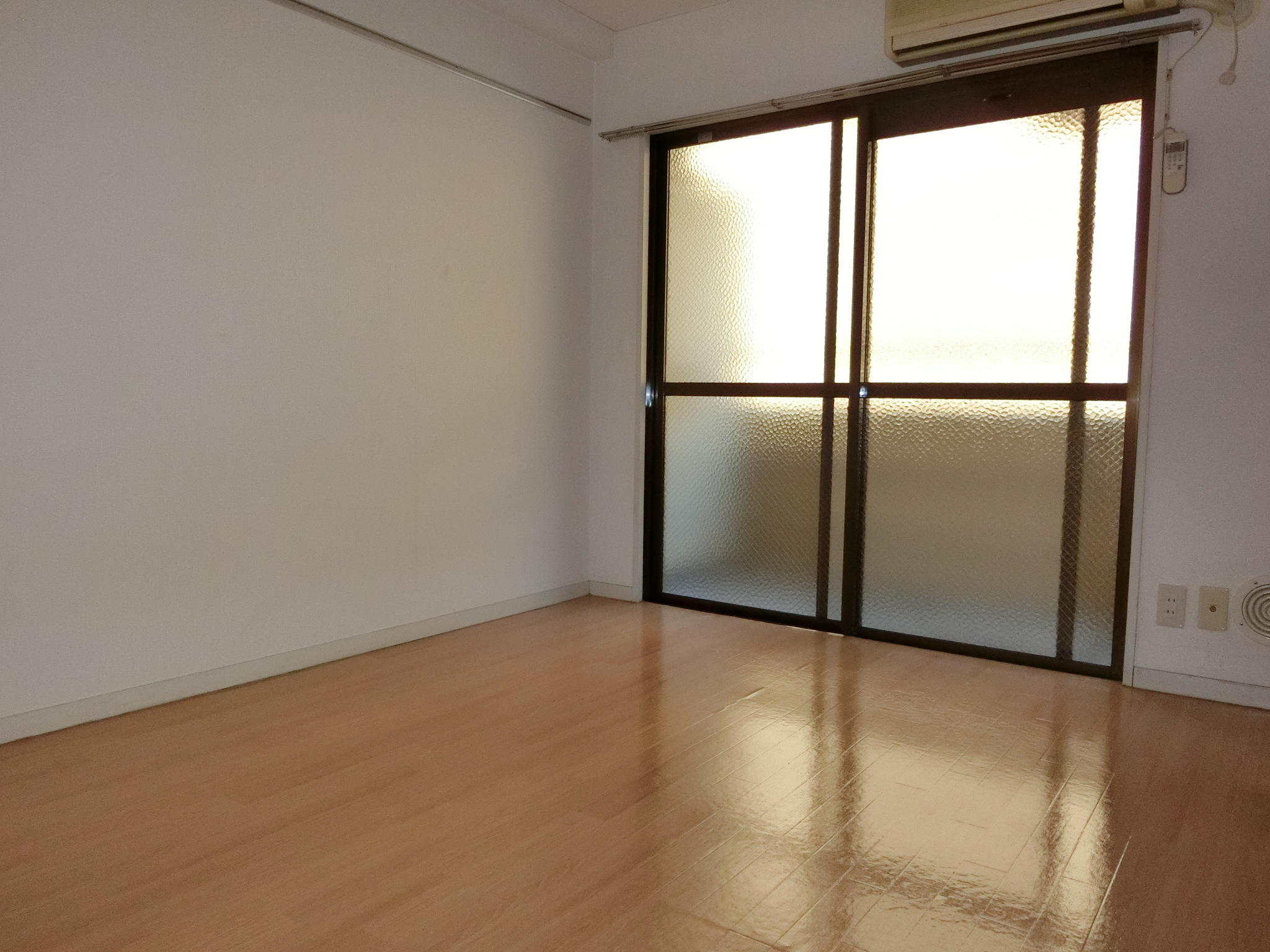 居室・リビング　※現況を優先させていただきます。