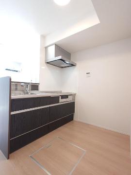 キッチン　IH＆グリル付システムキッチン