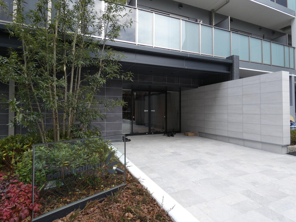 エントランス　エントランス