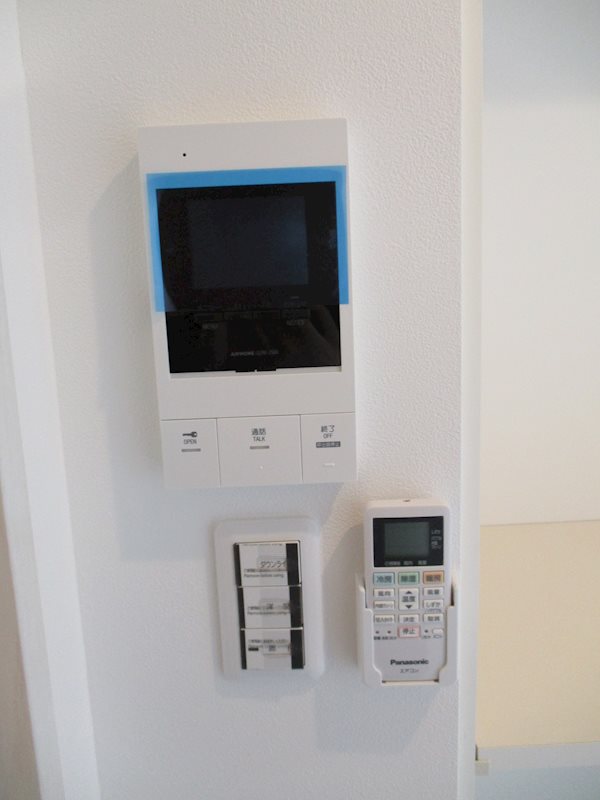 セキュリティ　モニタ付インターホン