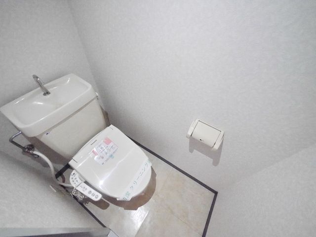 トイレ　★お問い合わせはタウンハウジング多摩センター店まで★