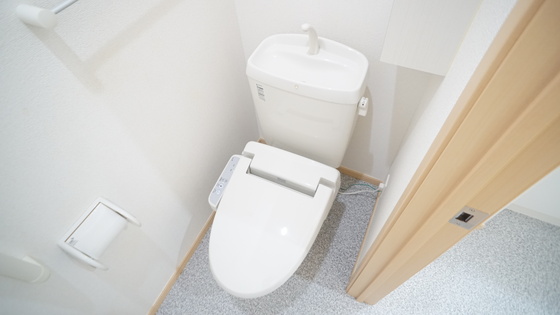 トイレ　シャワー付きトイレ