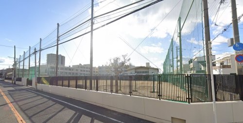 中学校　大阪市立東住吉中学校（中学校）まで457m