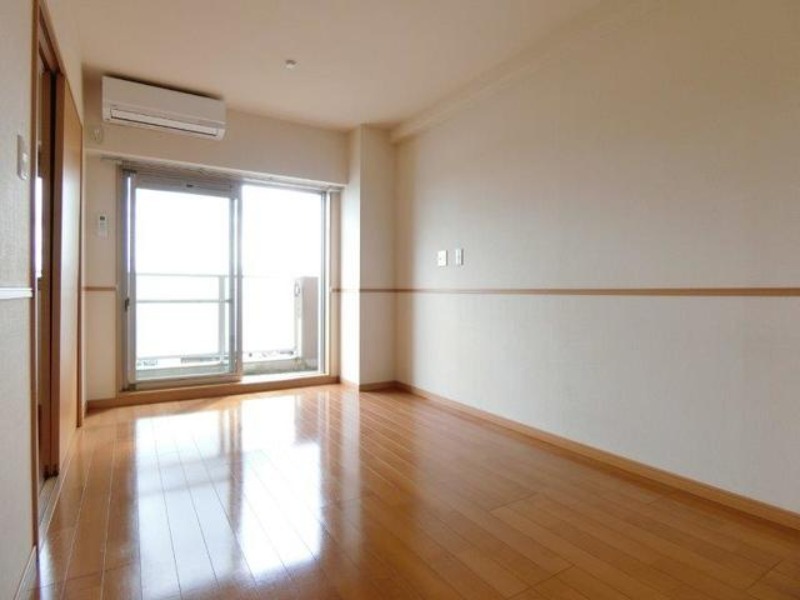 居室・リビング　図面と現状に相違がある場合には現状を優先．．．