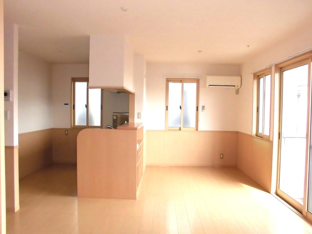 居室・リビング　洋室（南）