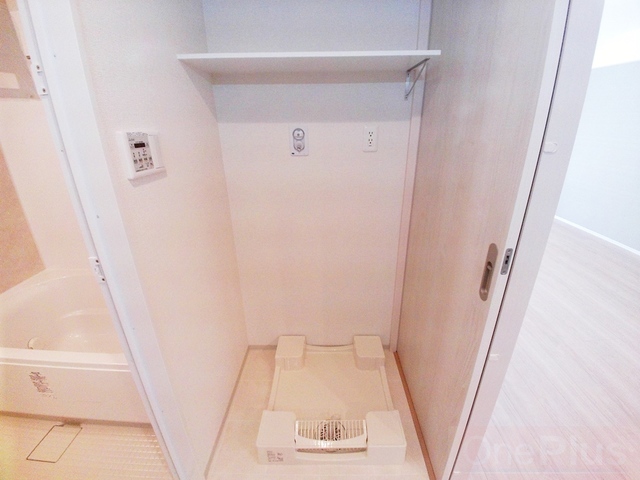 その他設備　防水洗濯パン