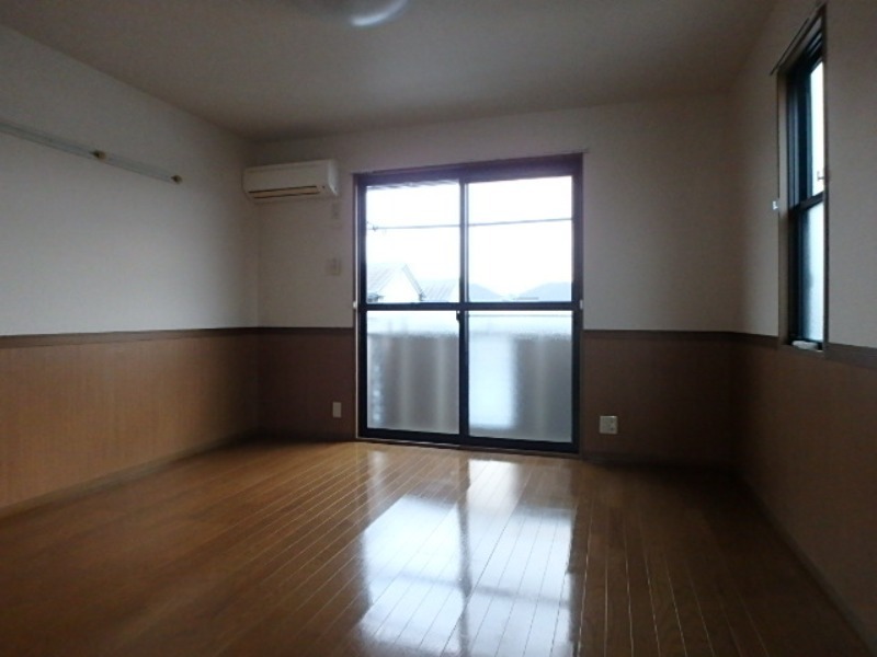 居室・リビング　図面と現状に相違がある場合には現状を優先