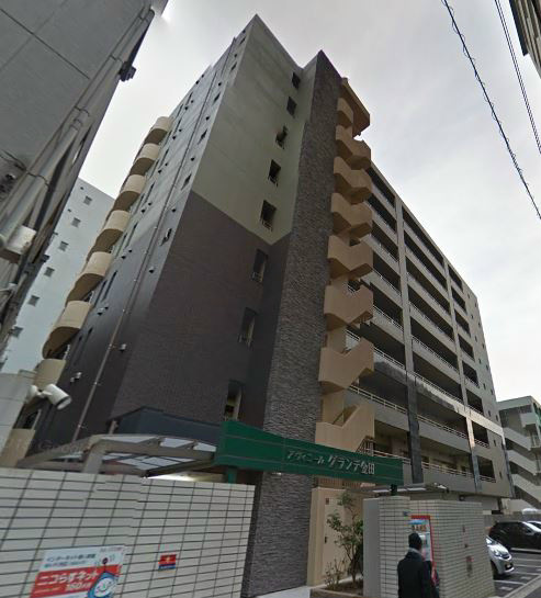 建物外観　アクセントクロスの効いた洋室です♪