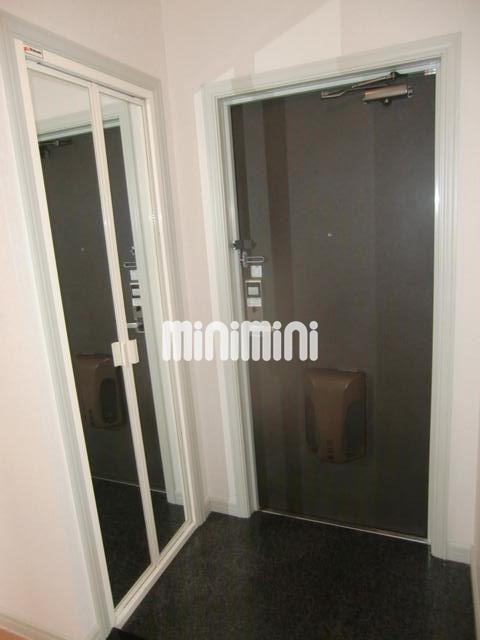 玄関　玄関です。下駄箱あります。