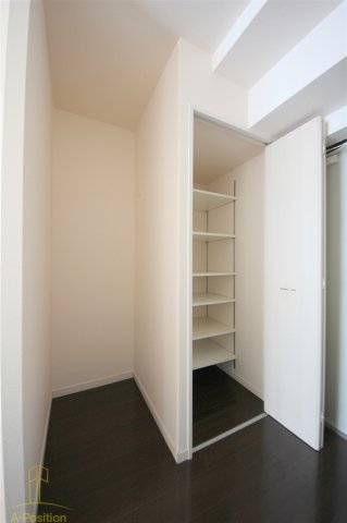 収納　オアシス梅田