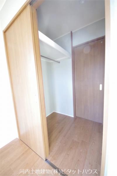 収納　ウォークインークローゼット※類似室内