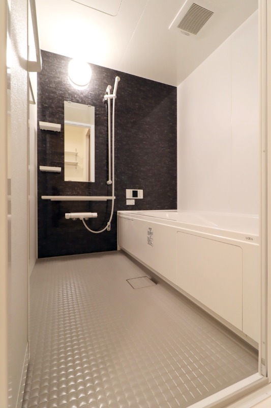 バス・シャワールーム　図面と現状に相違がある場合には現状を優先