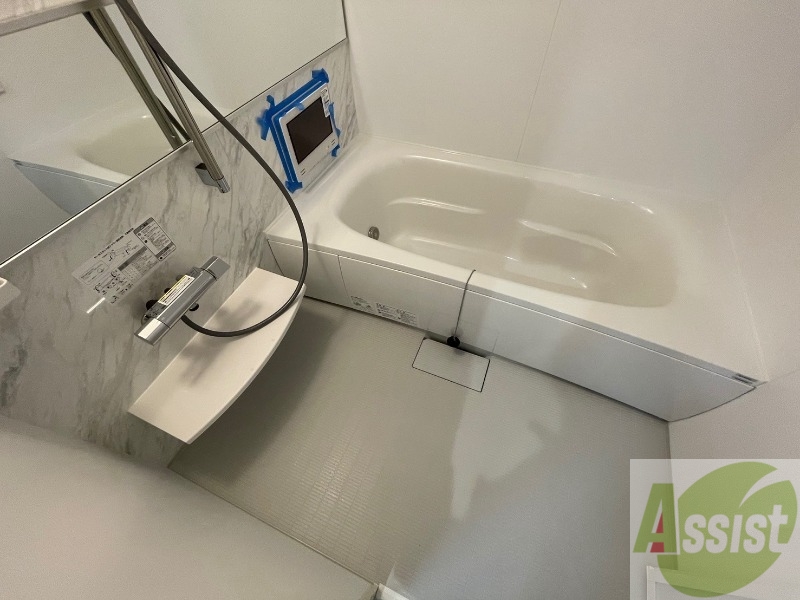 バス・シャワールーム　お風呂になります。一日の疲れを癒してくださいね。