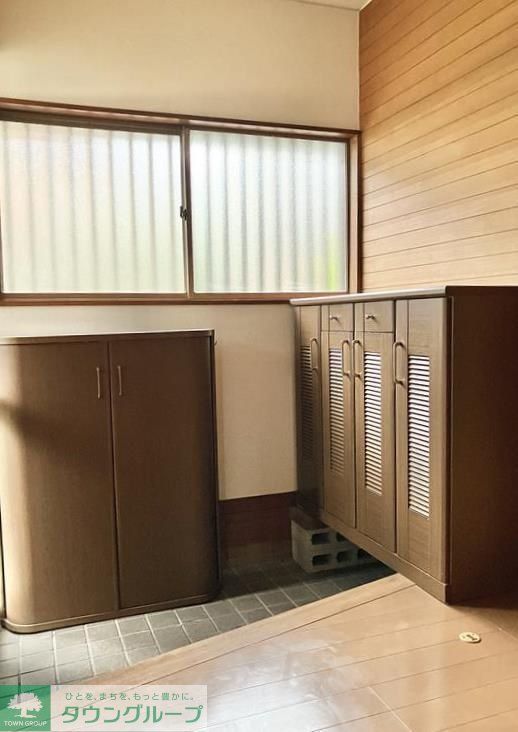 上水南町戸建の玄関写真