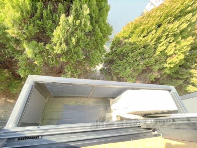 バルコニー　物干しスペース