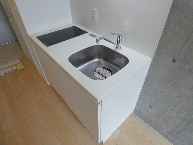 キッチン　同マンション別部屋参照。