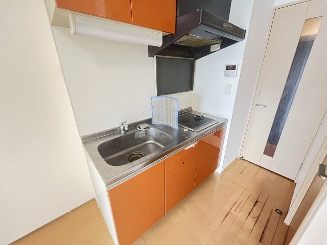 キッチン　コンパクトなキッチンで掃除もラクラク