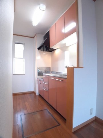 キッチン　コンパクトなキッチンで掃除もラクラク