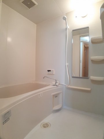 バス・シャワールーム　きれいなお風呂です